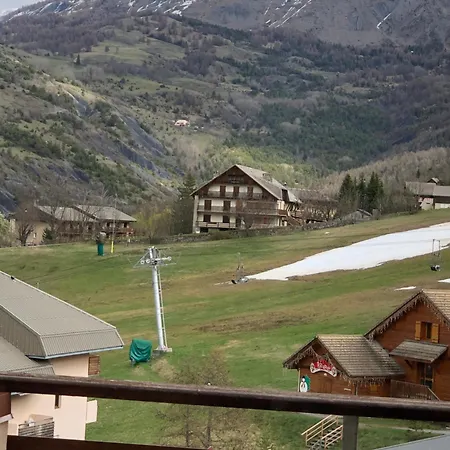 Les Alpages - Lit Queen Size - Centre Station